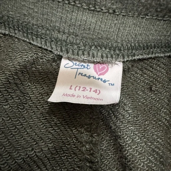 Lot of 3 pairs of women’s sleep shorts - Picture 4 of 5